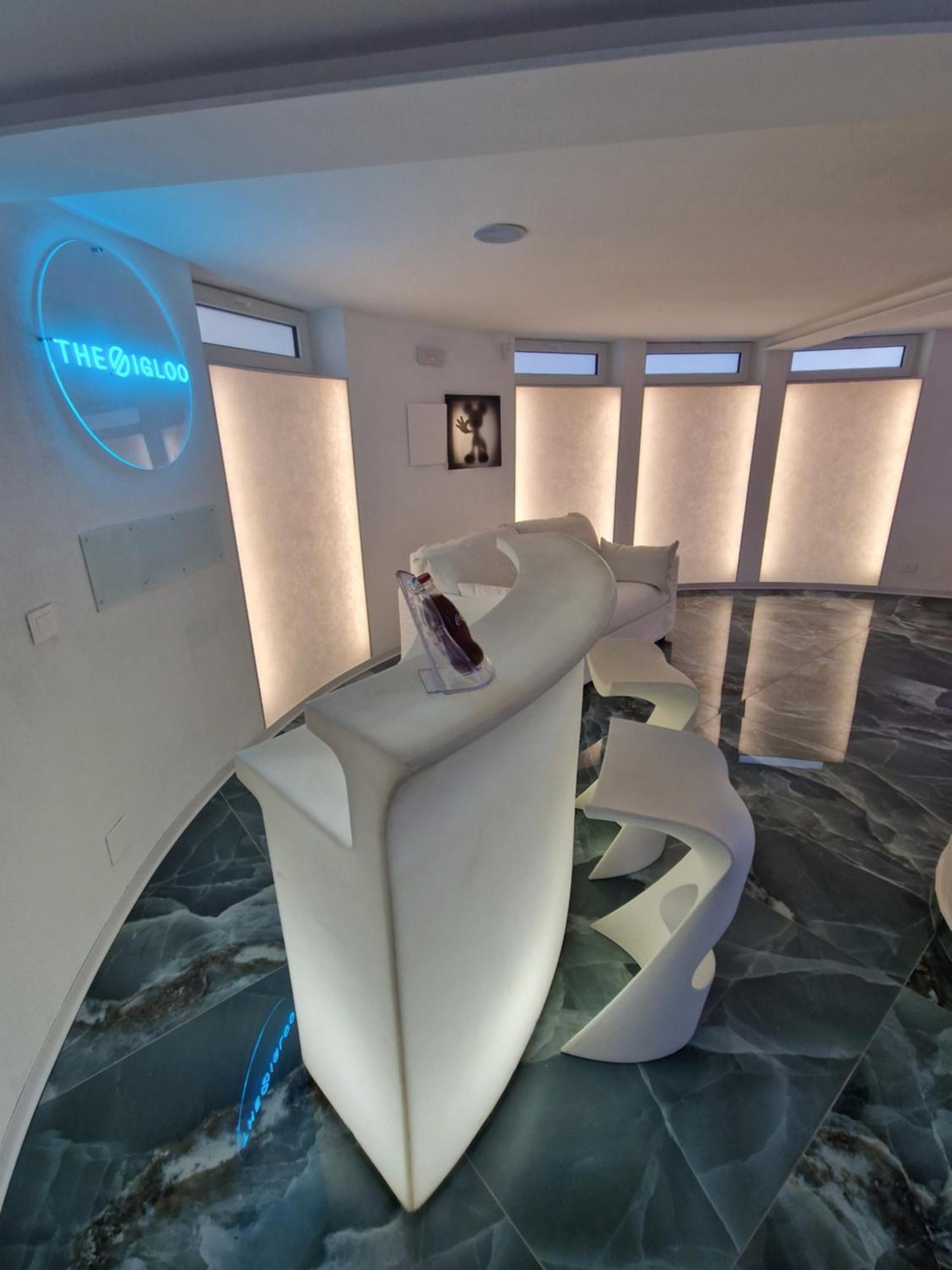 The Igloo Milano Villa ภายนอก รูปภาพ